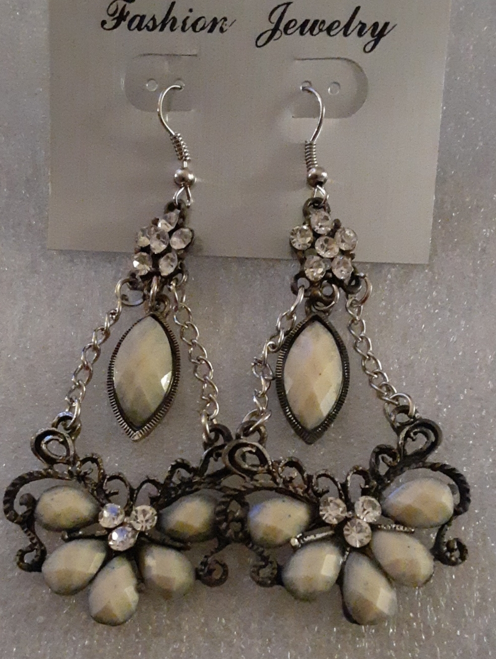 Fashion Jewelry Very Light Green and Silver Floral Chandelier Earrings